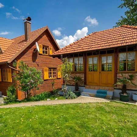 Appartement House Pecisce *
