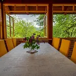 House Pecisce * Skrad